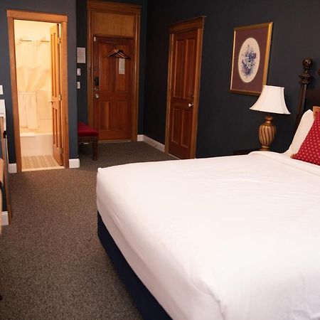 The Victor Hotel 외부 사진