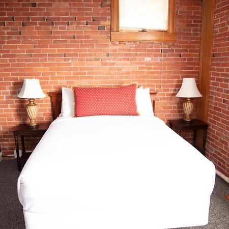 The Victor Hotel 외부 사진